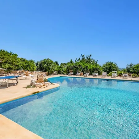 Trulli Laguna By