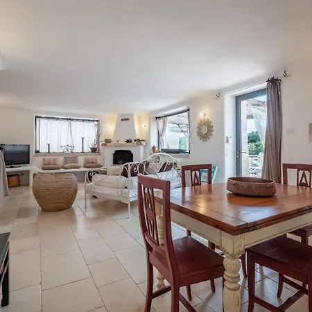 Villa Trulli Laguna By